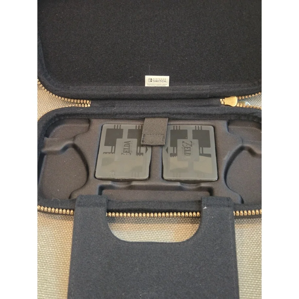Licensed Nintendo Switch Deluxe Zelda Link Travel Case Faux Leather